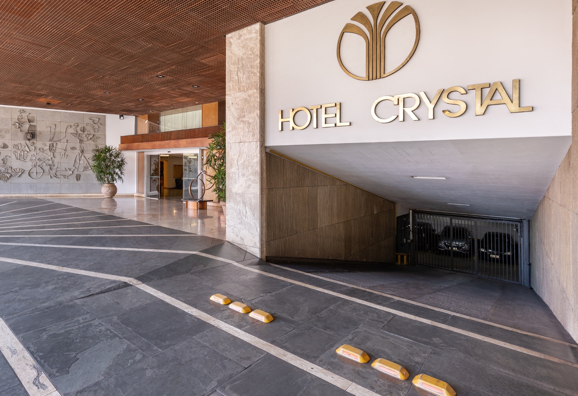 Hotel Crystal
